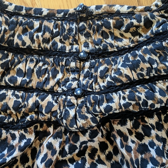 Old navy cheetah print blouse - Picture 5 of 5